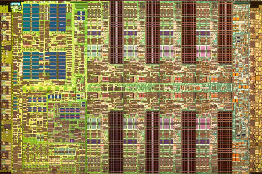 The Cell processor – note the two rows of four SPEs on the right